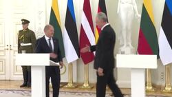 CLEAN : Scholz: "nobody delivers as many weapons" as Germany to Ukraine News Clip