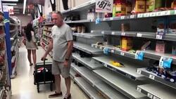 CLEAN : COVID-19: as quarantine looms, Argentines rush to supermarkets News Clip