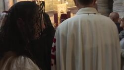 CLEAN : Orthodox Christians attend Palm Sunday mass in Jerusalem's Holy Sepulchre News Clip