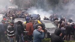 CLEAN : Albania opposition supporters clash over leadership News Clip