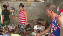 Philippines volcano: Tourists flock to Mayon as it erupts News Clip