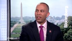 Mueller Should Testify Publicly, Rep. Jeffries Says News Clip