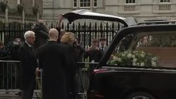 CLEAN : Cambridge: Stephen Hawking's coffin arrives at church News Clip