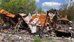 CLEAN : The trenches guarding the route in and out of Kharkiv News Clip