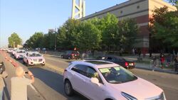 Aretha Franklin funeral draws pink Cadillacs, fans, tribute artist Instructional Video