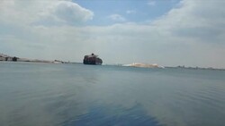 CLEAN : Vessels anchored for nearly a week begin moving through the Suez Canal News Clip