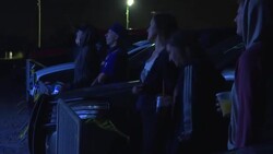 VOICED : En las nuevas raves en EEUU, la música electrónica se disfruta desde el auto News Clip