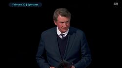 Why is Trump doing damage control for Wayne Gretzky? | About That News Clip