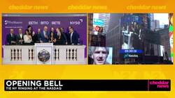 Stocks Fall Ahead of Friday Jobs Data News Clip