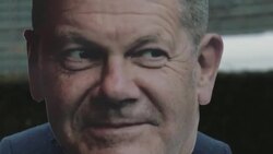 CLEAN : Stunt in front of the EU Commission mocks green label for gas, nuclear News Clip