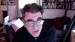 US filmmaker tracks lives  lost during pandemic Instructional Video