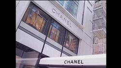 Chanel: Iconic couturier Karl Lagerfeld has died Instructional Video