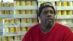 VOICED : US poor struggle for Thanksgiving News Clip