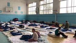 CLEAN : Temporary shelter set up in Kyrgyz school for people fleeing border villages News Clip