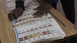 CLEAN : Angolan election: votes are being counted in Luanda, Lourenço leads in first results News Clip