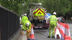 Pop-up cycle lane in Park Lane News Clip