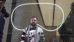 Tech fans get first taste of Apple’s Vision Pro as headset comes to UK News Clip