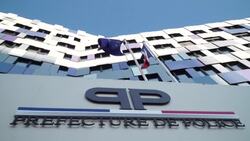 CLEAN : French actor Richard Berry accused of incest by daughter News Clip