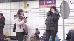 Human traffickers target fleeing Ukraine refugees in Poland News Clip