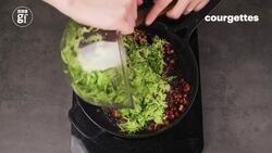 Courgette bacon pasta Instructional Video