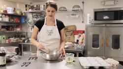 How to Make Vegan Cupcakes Instructional Video