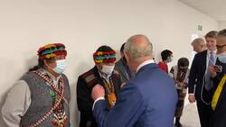 Charles presented with necklace from indigenous Ecuadorians at Cop26 News Clip