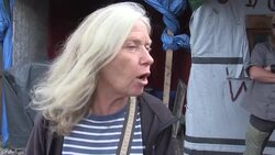 Calais camp reaction ahead of minister's visit Instructional Video