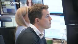 German debt bonds drop below zero News Clip