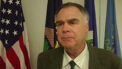 Feds recover Dorthy's stolen ruby slippers News Clip