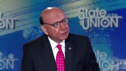 Slain Muslim soldier's father blasts Donald Trump for 'ignorant' comments News Clip