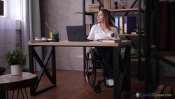 10 Tips to impress at a virtual career fair Instructional Video