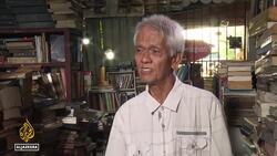Filipino retiree turns home into free library to battle Philippines literacy crisis News Clip