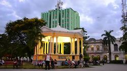 Santa Clara, Cuba: The Leoncio Vidal Park in the evening hours Stock Footage