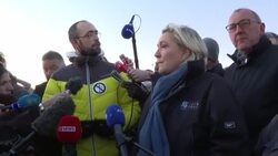 CLEAN : Marine Le Pen meets with fishermen in Brittany News Clip