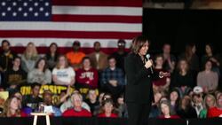 Sen. Kamala Harris campaigns for president in Iowa News Clip