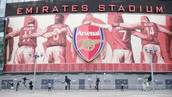 Emirates Stadium turned into mass vaccination centre News Clip