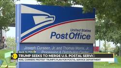 US mail carriers protest Trump's proposal to take over the US postal service News Clip