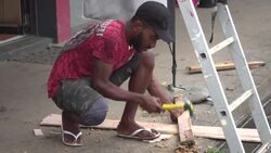 CLEAN : Locals prepare for worst as cyclone hits vanuatu News Clip