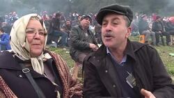 VOICED : En Turquie des chameaux dans l'arene News Clip