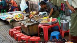 Visiting the Bogyoke Aung San Market in Yangon Instructional Video