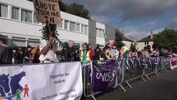 Asylum protests and counter protests in Falkirk News Clip