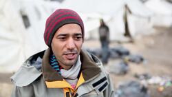 Bosnia migrants moved to camp supposed to be closed Instructional Video