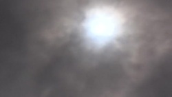 CLEAN : Edinburgh residents watch the partial eclipse News Clip