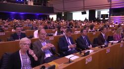 Apple CEO backs privacy laws, warns data being 'weaponized' News Clip