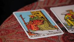 How to Read the 4 King Tarot Cards Instructional Video