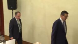 CLEAN : Poland says EPC summit in Prague confirms that Russia is 'totally isolated' News Clip