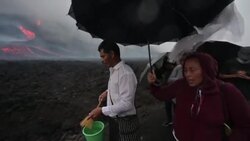 CLEAN : Guatemalans perform ritual asking for end of Pacaya volcanic activity News Clip