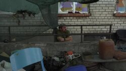 CLEAN : Outgunned Ukrainian troops prepare for brutal fight to regain south News Clip