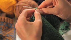 How to Bind Off in the Round Instructional Video