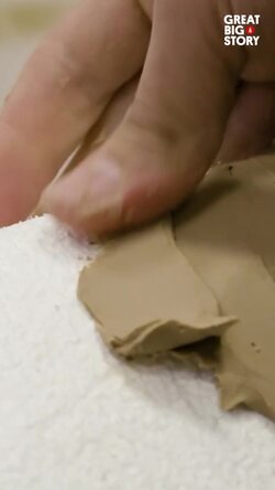 Sculpting nature, Stephen Kesler's wildlife creations	 Instructional Video